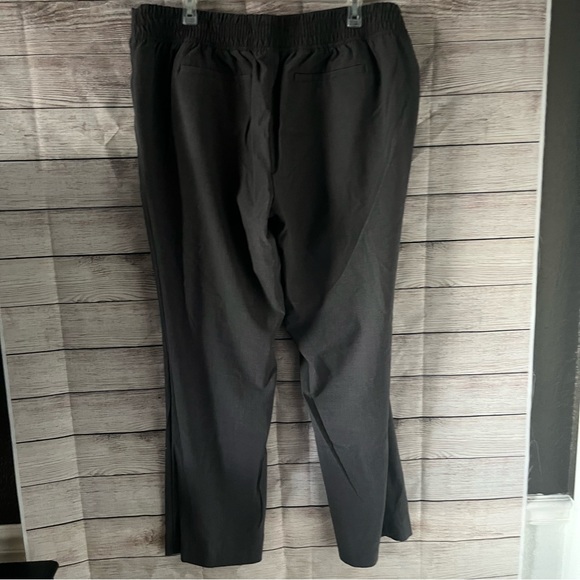 Gray Black Business Slacks with Pockets & Stretch Panel on Back, Size XXL - Picture 5 of 9
